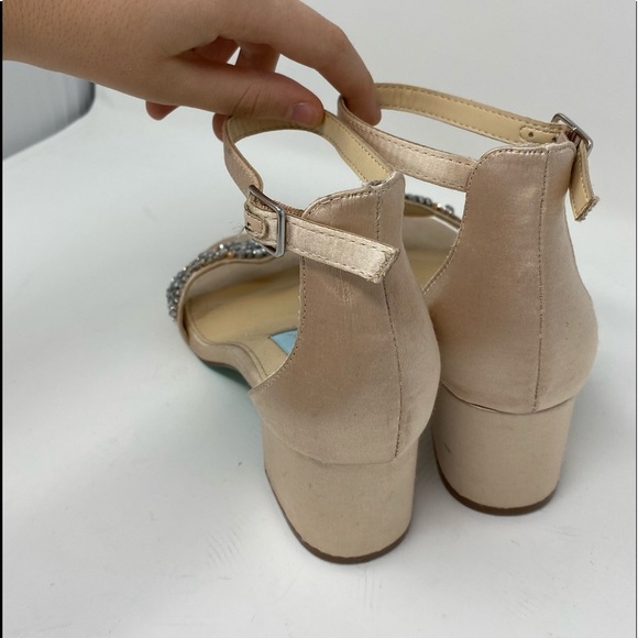 Light Pink Block High Heel with crystals strap - Picture 7 of 8